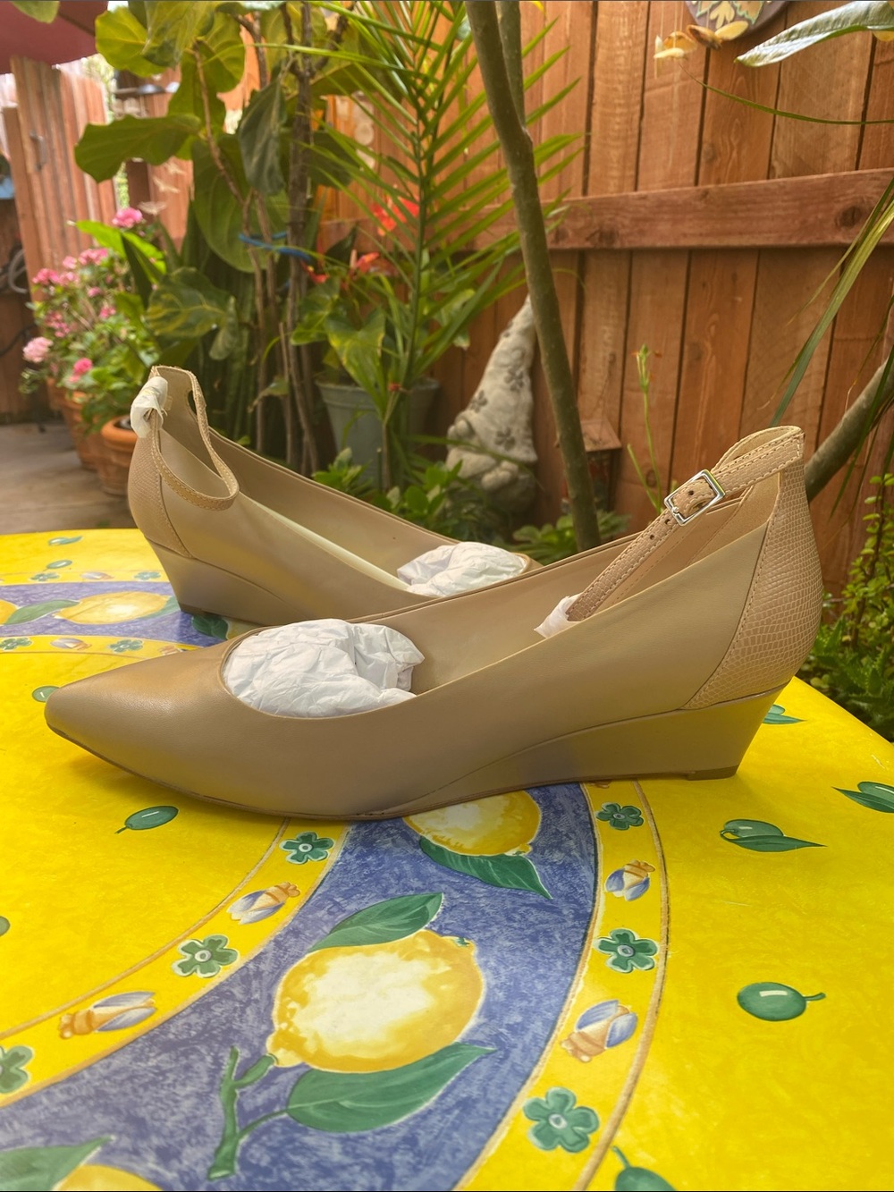 NINE WEST Women’s Beige Wedge Pumps - Classic Pointed Toe - Picture 6 of 8